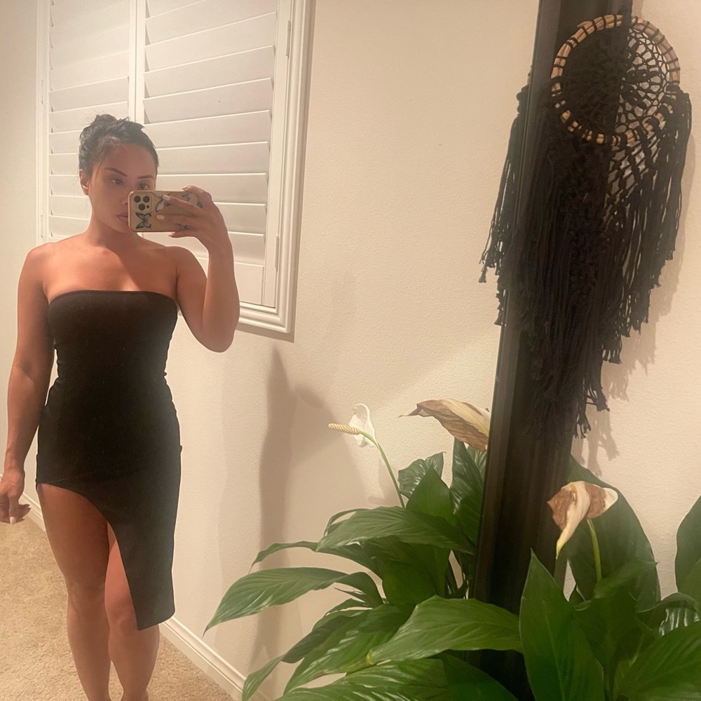 PrettyLittleThing Black Dress